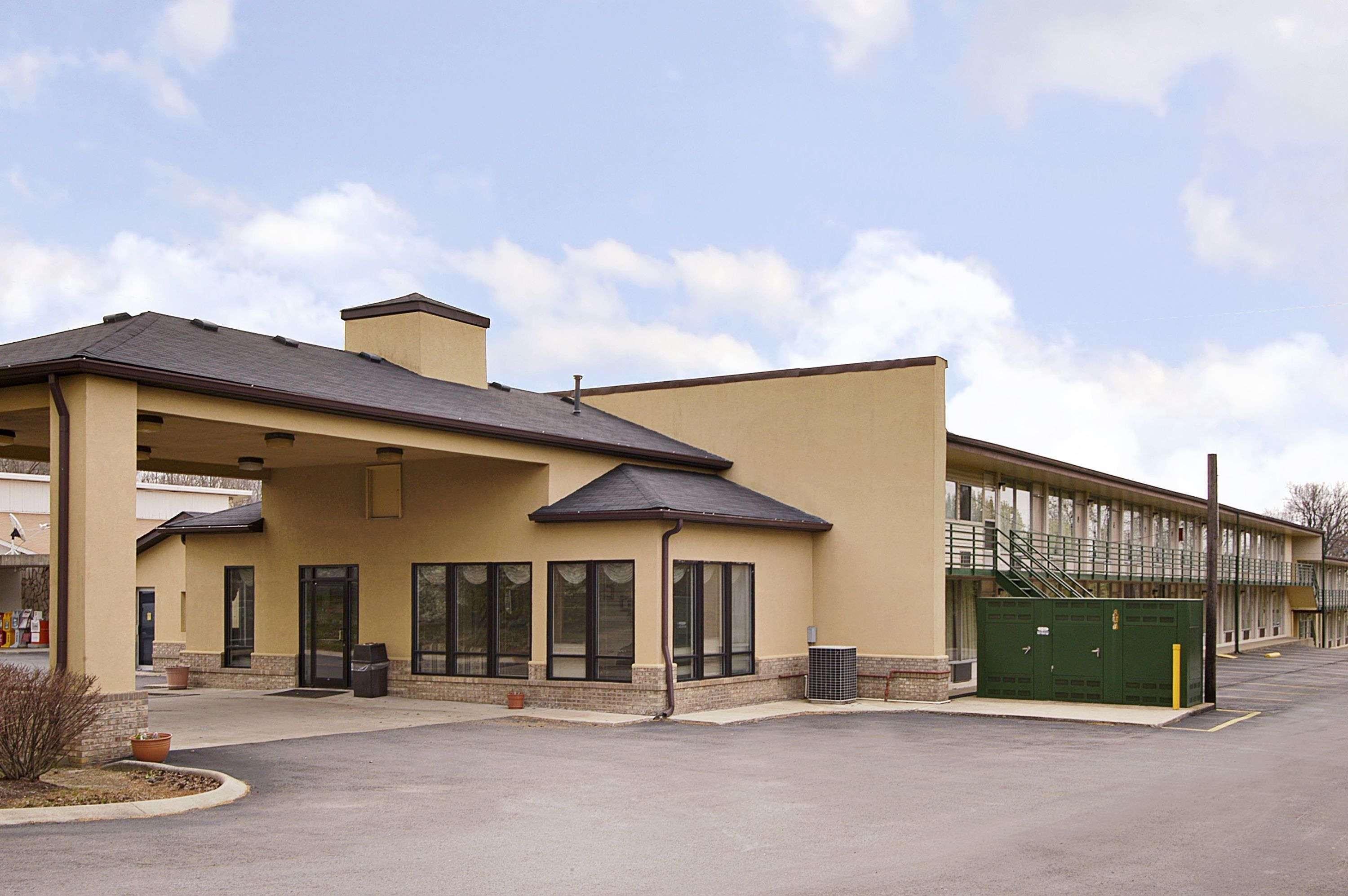Days Inn By Wyndham White House Dış mekan fotoğraf